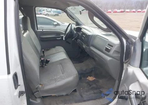 2003 Ford F-250 Lariat/Xl/Xlt z USA, uszkodzony, nr VIN 3FTNX20LX3MB49024